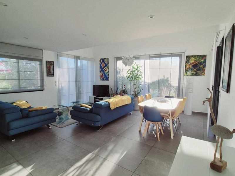 Maison - 105 m² - 4 pièces