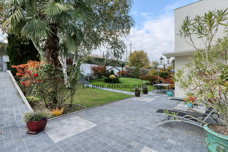 Maison - 131 m² - 6 pièces