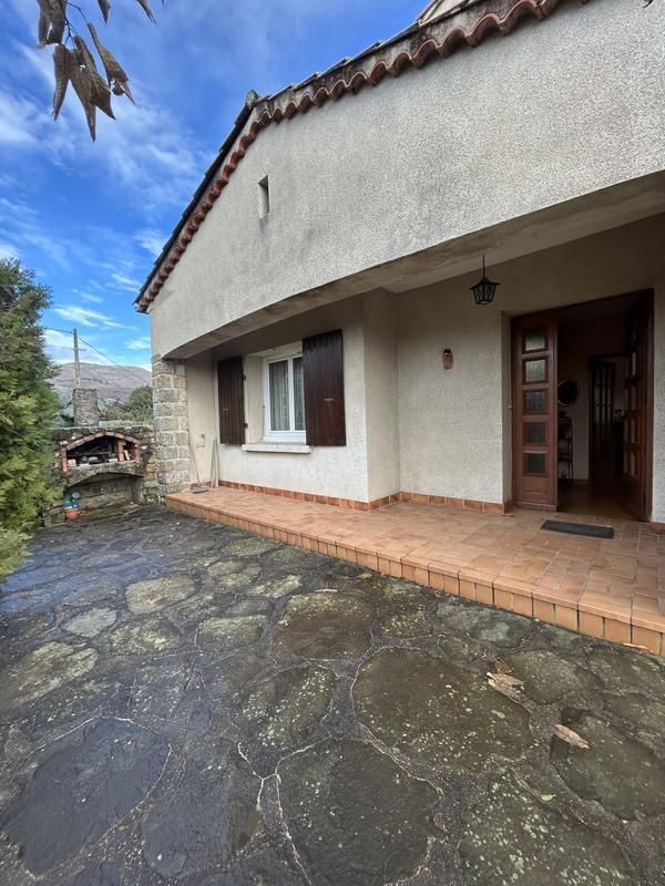 Maison traditionnelle - 113 m² - 4 pièces