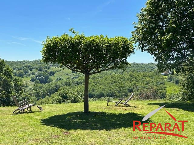 Maison - 171 m² - 5 pièces