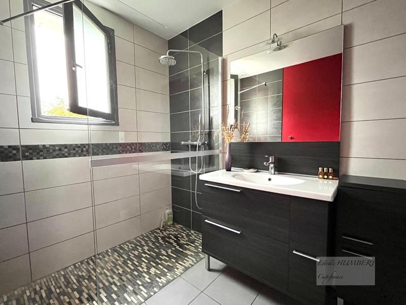 Maison - 144 m² - 7 pièces