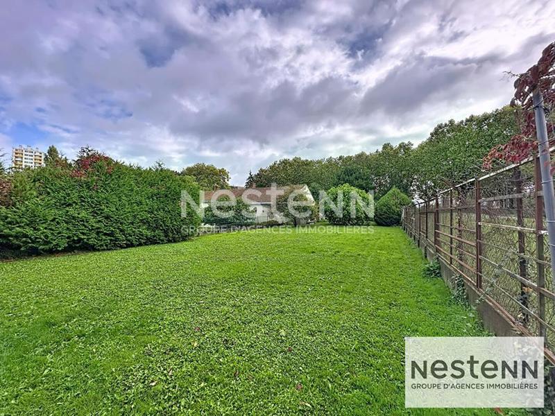 Maison - 340 m² - 13 pièces