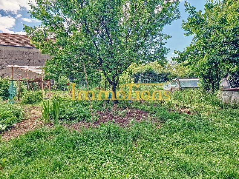 Maison - 243 m² - 5 pièces