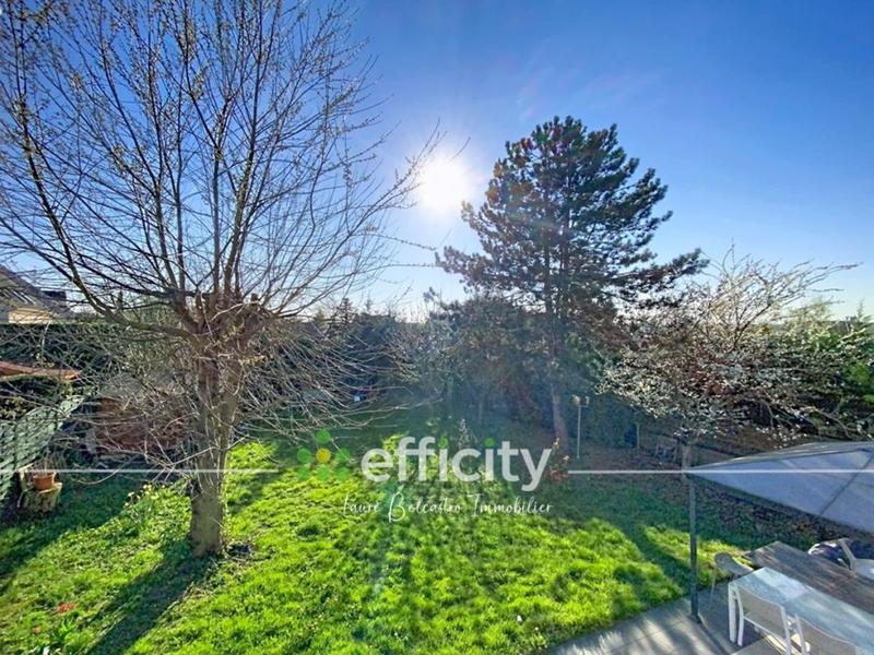 Pavillon - 209 m² - 7 pièces