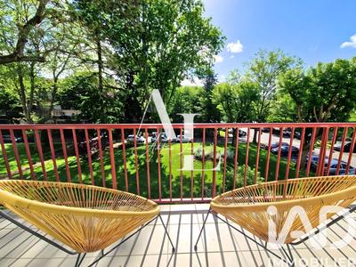 Appartement - 95 m² - 5 pièces