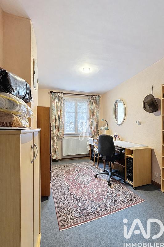 Maison - 194 m² - 15 pièces