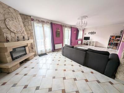Maison - 140 m² - 5 pièces
