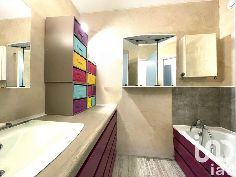 Appartement - 80 m² - 4 pièces