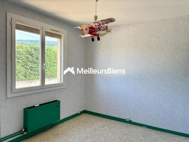 Maison - 95 m² - 5 pièces