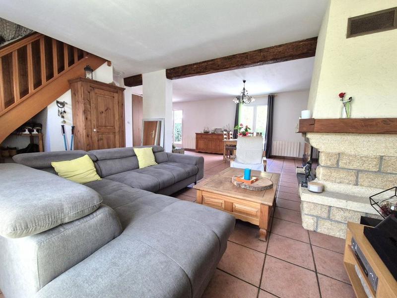 Maison - 106 m² - 7 pièces