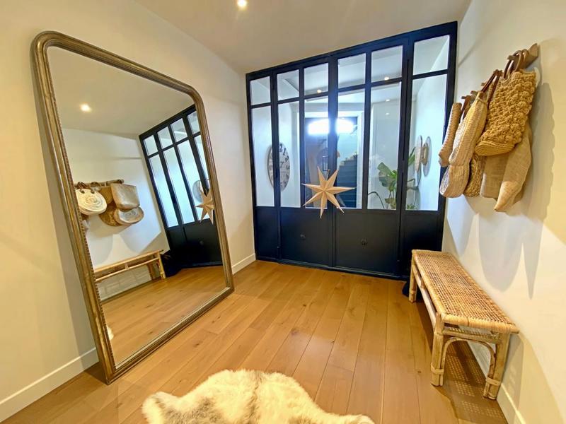 Maison - 210 m² - 6 pièces