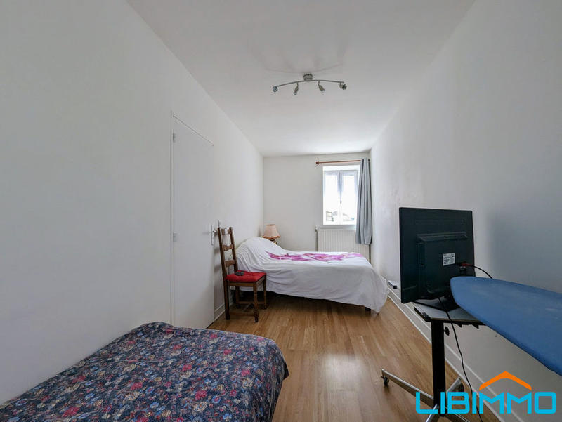 Maison en pierre - 140 m² - 6 pièces