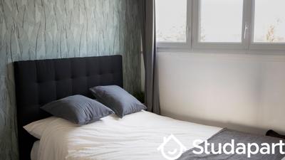 Chambre - 11 m² - 1 pièce