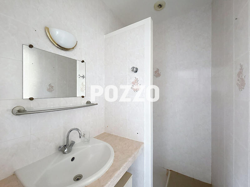 Local commercial - 320 m² - 8 pièces