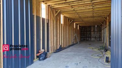 Parking / Garage - 100 m²