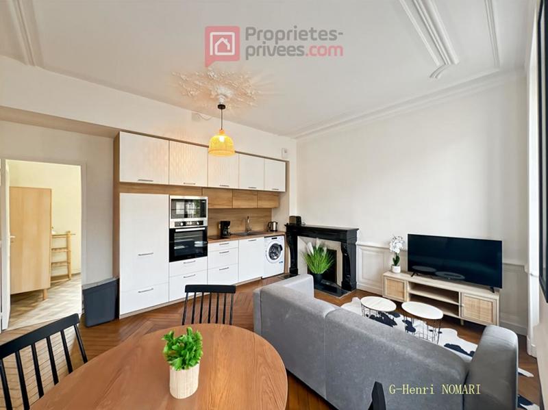 Immeuble - 220 m² - 11 pièces