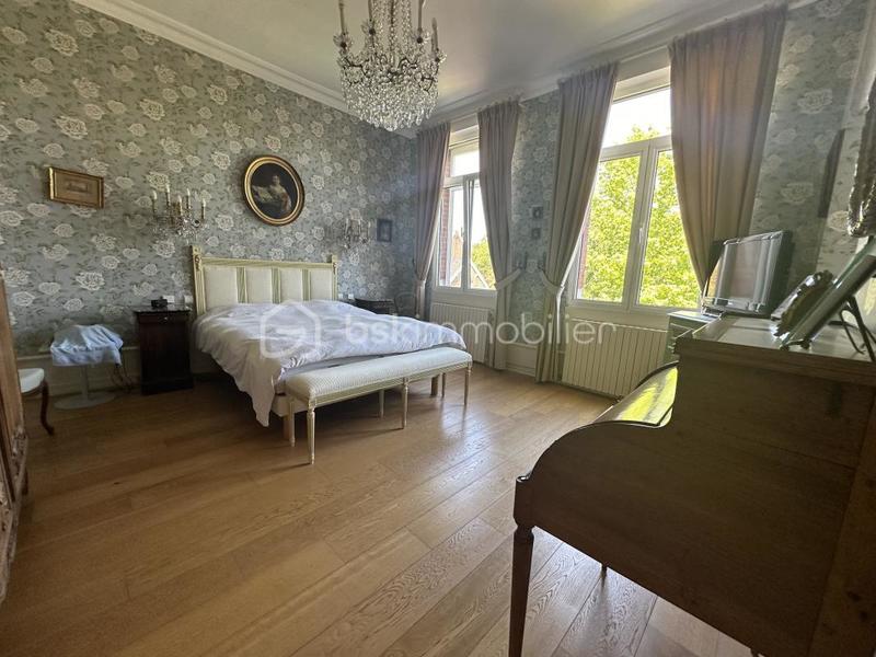 Maison de maîtres - 360 m² - 16 pièces