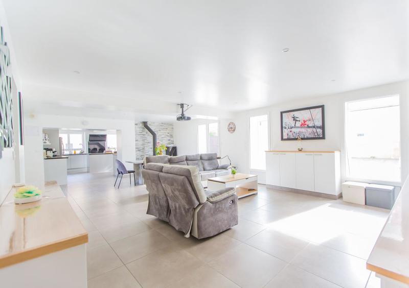 Propriété - 602 m² - 9 pièces