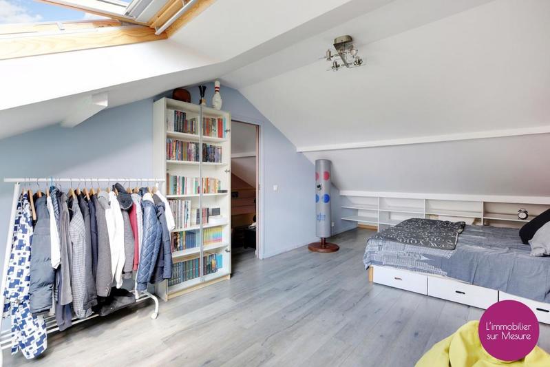 Maison - 250 m² - 7 pièces