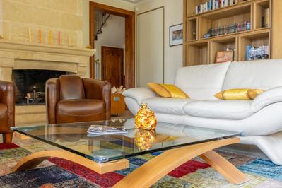 Propriété - 264 m² - 9 pièces