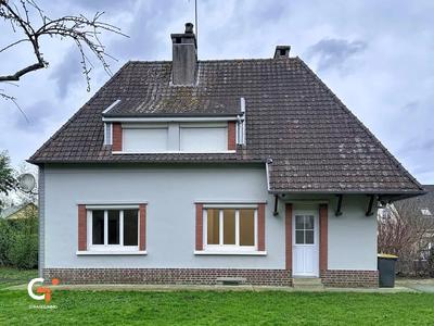 Maison - 90 m² - 4 pièces