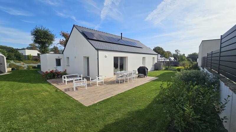 Maison - 92 m² - 5 pièces