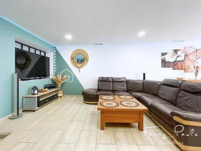 Maison - 260 m² - 7 pièces