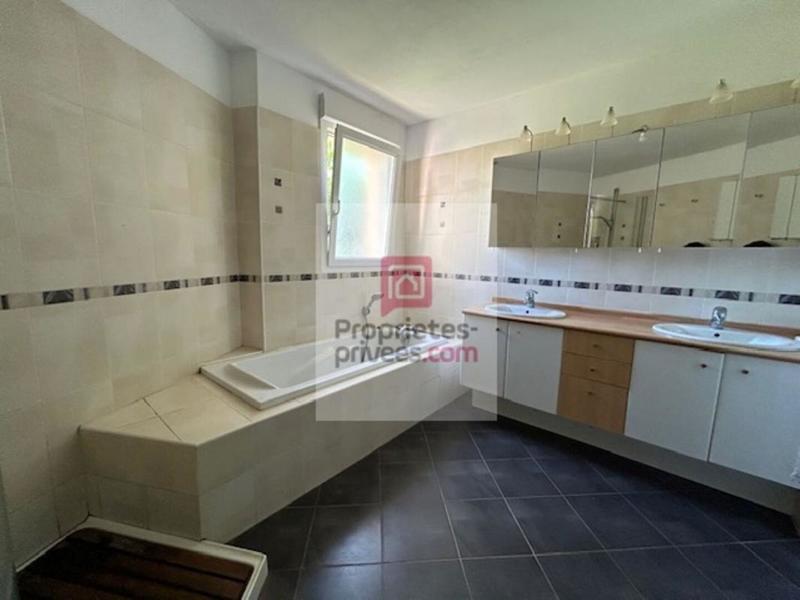 Maison - 162 m² - 7 pièces