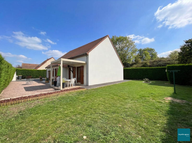 Maison - 89 m² - 5 pièces