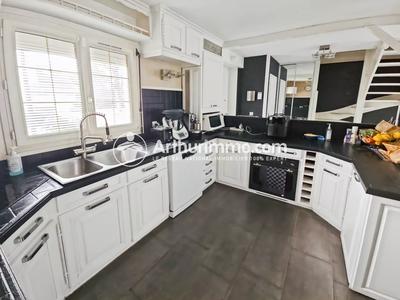 Maison - 108 m² - 6 pièces