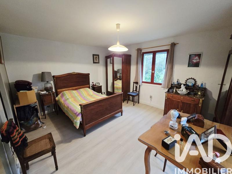 Maison - 280 m² - 11 pièces