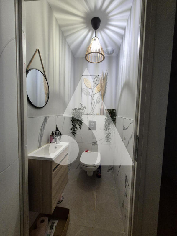 Maison - 122 m² - 5 pièces