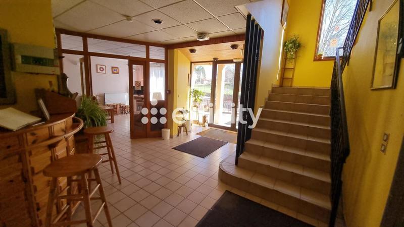 Bureau - 757 m² - 22 pièces