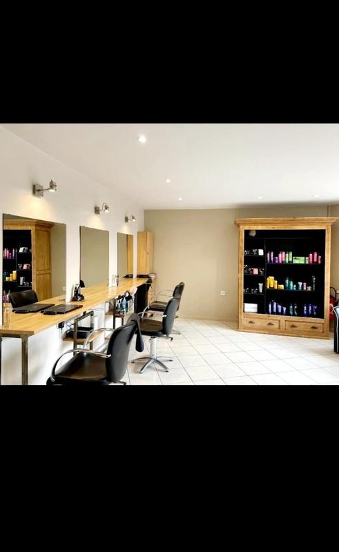 Local commercial - 101 m² - 6 pièces