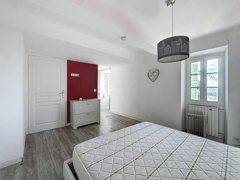 Mas - 350 m² - 6 pièces