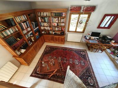 Maison - 240 m² - 8 pièces