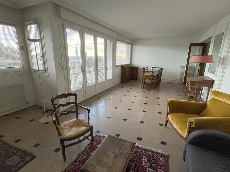 Appartement - 125 m² - 5 pièces