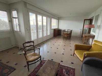 Appartement - 125 m² - 5 pièces