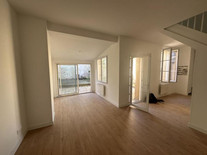 Maison - 97 m² - 5 pièces