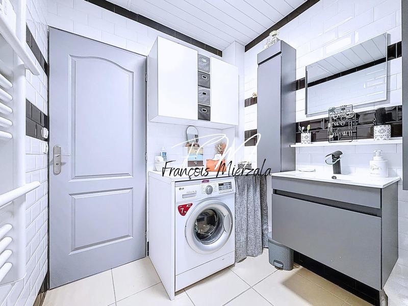 Maison - 87 m² - 5 pièces