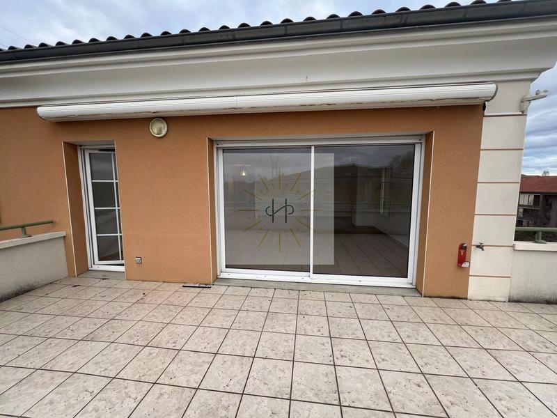 Appartement - 120 m² - 5 pièces