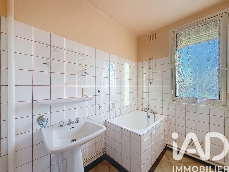 Maison - 93 m² - 5 pièces