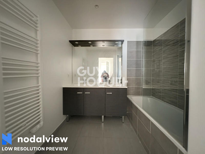 Appartement - 76 m² - 3 pièces