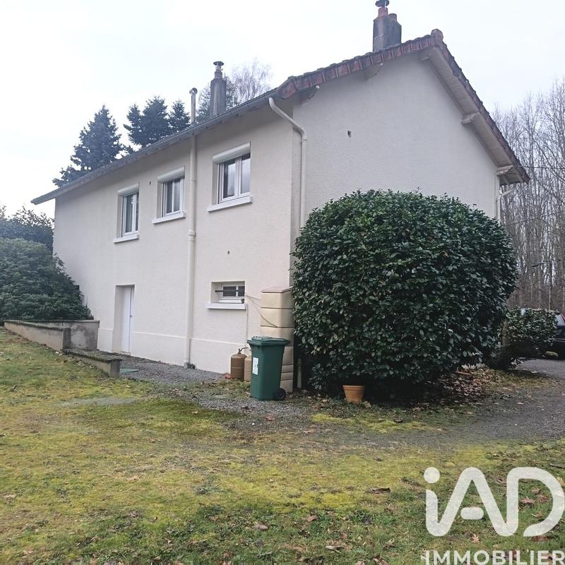 Maison - 93 m² - 7 pièces