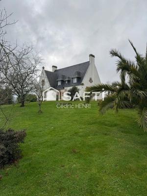 Maison - 205 m² - 6 pièces