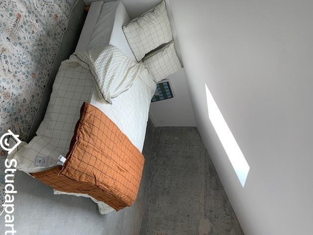 Chambre - 9 m² - 1 pièce