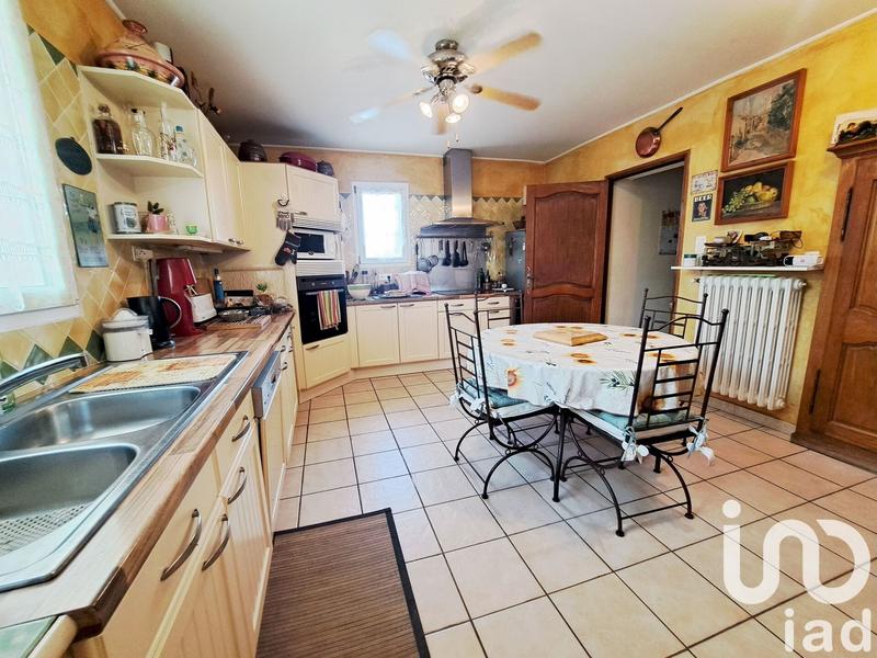 Maison - 220 m² - 7 pièces