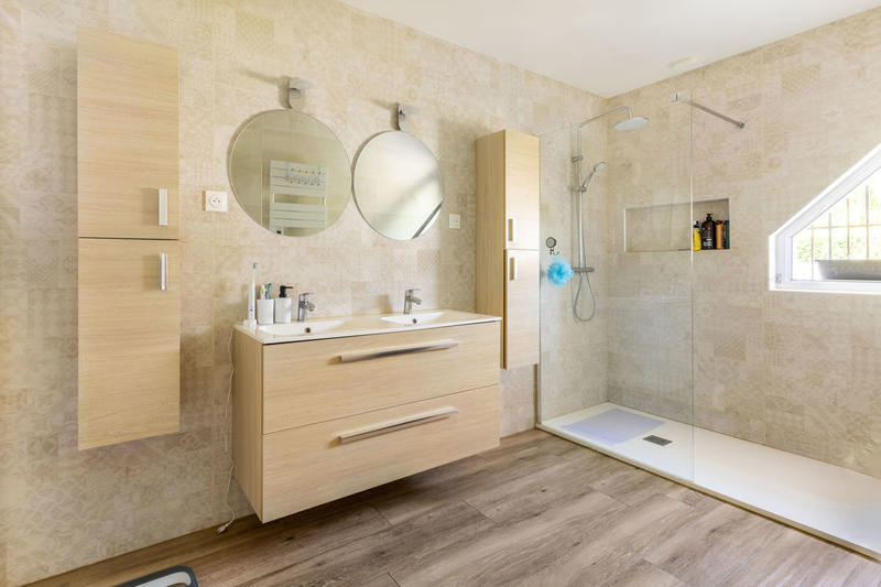 Maison - 165 m² - 6 pièces