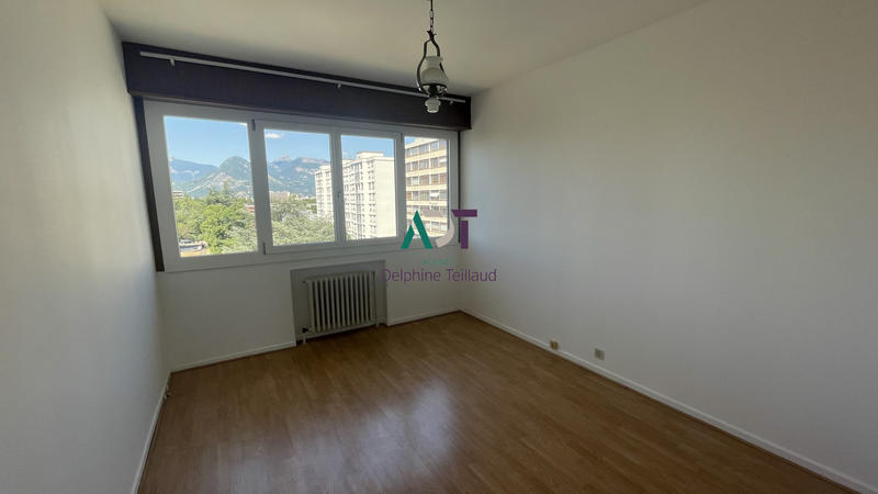 Appartement - 110 m² - 5 pièces