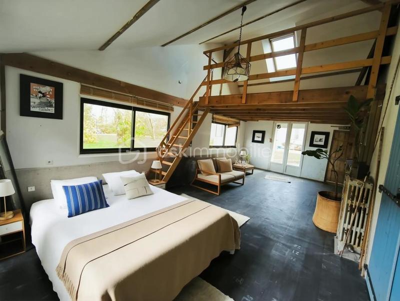 Maison traditionnelle - 166 m² - 5 pièces